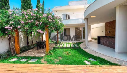 Casa de Condomínio para venda em Residencial Mont' Alcino de 242.00m² com 3 Quartos, 1 Suite e 4 Garagens
