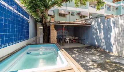 Casa para venda em Zumbi de 90.00m² com 2 Quartos e 1 Garagem
