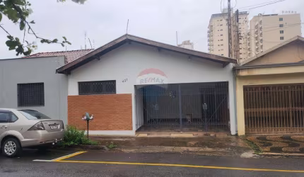 Casa para venda em Centro de 131.24m² com 2 Quartos, 1 Suite e 2 Garagens