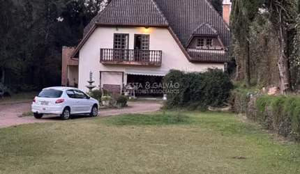 Casa para venda em Taboão de 660.00m² com 4 Quartos, 1 Suite e 10 Garagens