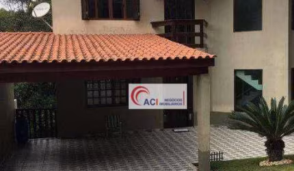 Casa de Condomínio para venda em Vila Verde de 300.00m² com 4 Quartos, 1 Suite e 4 Garagens