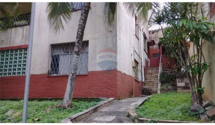 Casa para venda em Jardim Guanabara de 600.00m² com 4 Quartos, 2 Suites e 2 Garagens