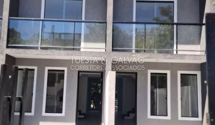 Sobrado para venda em Barreirinha de 69.00m² com 2 Quartos e 1 Garagem