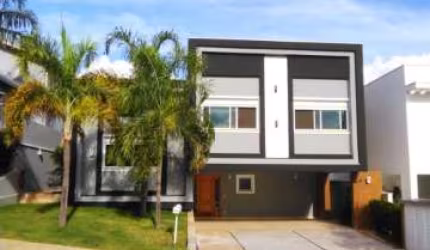 Casa para venda em Condomínio Santa Clara de 450.00m² com 4 Quartos, 4 Suites e 4 Garagens