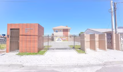 Casa para venda em Guaraituba de 61.00m² com 3 Quartos e 1 Garagem