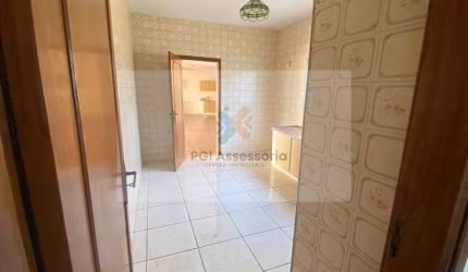 Casa para venda em Vila Aeroporto de 246.00m² com 3 Quartos, 1 Suite e 2 Garagens