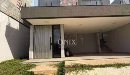 Casa de Condomínio para venda em Mosaico Essence de 210.00m² com 3 Quartos e 1 Suite