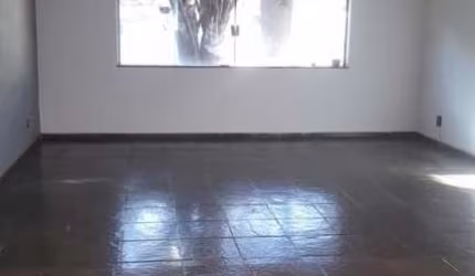 Casa para alugar em Parque Industrial Lagoinha de 250.00m² com 3 Quartos, 3 Suites e 4 Garagens