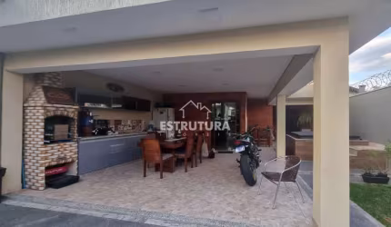 Casa para alugar em Centro de 250.00m² com 3 Quartos e 4 Garagens