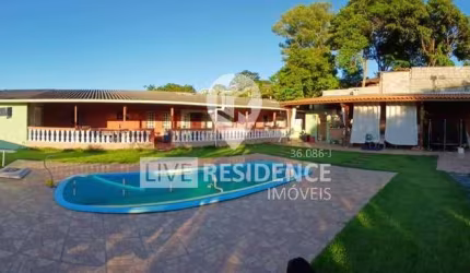 Casa para venda em Chácara San Martin I de 194.00m² com 3 Quartos, 1 Suite e 6 Garagens