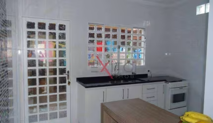Casa para venda em Jardim Martins de 72.00m² com 2 Quartos e 2 Garagens