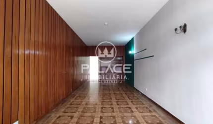 Casa para alugar em Centro de 166.00m² com 2 Quartos e 1 Garagem