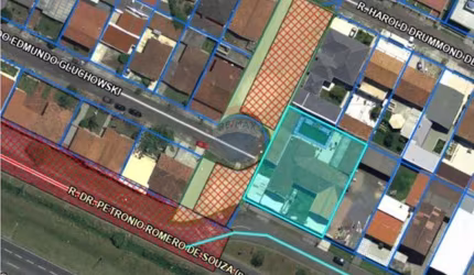 Terreno para venda em Cajuru de 986.00m² com 5 Garagens