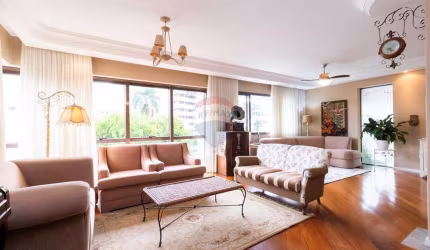 Apartamento para venda em Centro de 275.00m² com 4 Quartos, 2 Suites e 3 Garagens