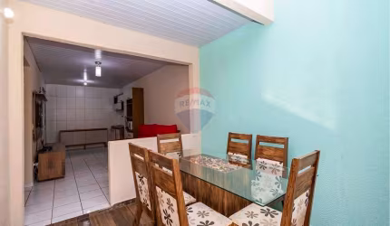 Casa para venda em Gralha Azul de 43.00m² com 2 Quartos