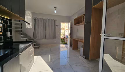 Casa de Condomínio para alugar em Chácara Rincão de 49.00m² com 2 Quartos e 2 Garagens