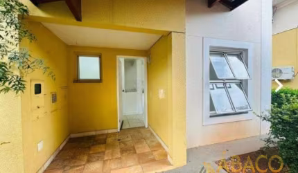 Sobrado para venda em Parque Santa Felícia Jardim de 145.00m² com 3 Quartos, 1 Suite e 2 Garagens