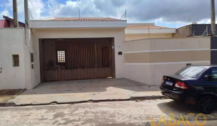 Casa para venda em Jardim Embaré de 123.00m² com 3 Quartos, 1 Suite e 2 Garagens