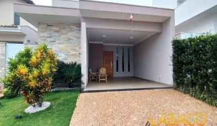 Casa para venda em Jardim Jockey Clube de 198.00m² com 3 Quartos, 3 Suites e 2 Garagens