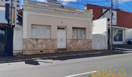 Casa para venda em Centro de 181.25m² com 3 Quartos e 15 Garagens