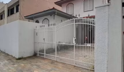 Sobrado para alugar em Parque Santa Mônica de 380.00m² com 4 Quartos, 2 Suites e 5 Garagens