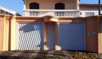 Sobrado para alugar em Jardim Acapulco de 250.00m² com 4 Quartos, 1 Suite e 2 Garagens