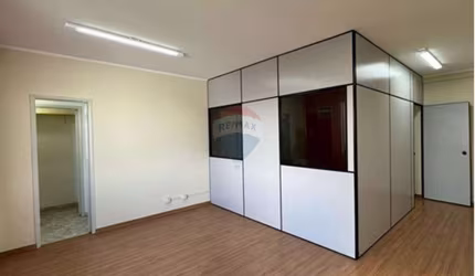 Sala Comercial para venda em Centro de 60.00m² com 1 Garagem