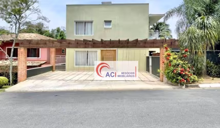 Casa de Condomínio para venda em Aldeia Da Fazendinha de 386.00m² com 4 Quartos, 2 Suites e 3 Garagens