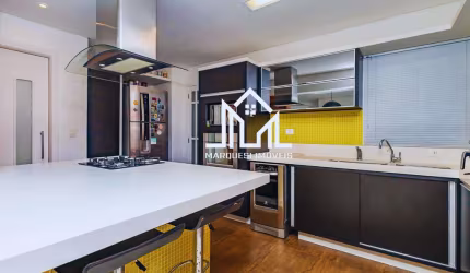 Casa de Condomínio para venda em Santa Felicidade de 402.00m² com 5 Quartos, 4 Suites e 4 Garagens