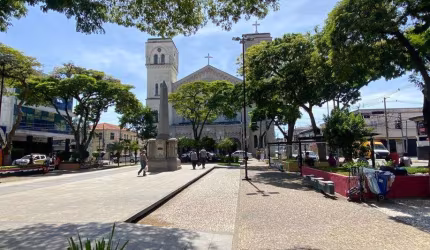 Loja para venda em Centro de 328.00m²