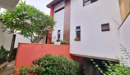 Casa para venda em Jardim Nathalie de 245.00m² com 3 Quartos, 1 Suite e 6 Garagens