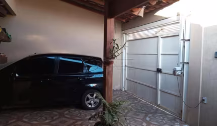 Casa para venda em Jardim Santa Maria Ii de 56.00m² com 2 Quartos e 4 Garagens