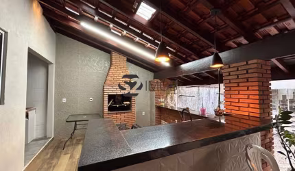 Casa para venda em Jardim Centenário de 174.00m² com 4 Quartos, 1 Suite e 5 Garagens