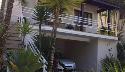 Casa para venda em Vila Caputera de 201.34m² com 3 Quartos, 3 Suites e 4 Garagens