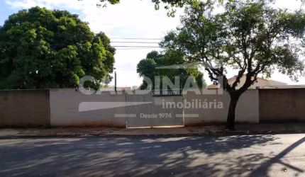 Lote / Terreno para venda em Centro de 2015.00m²