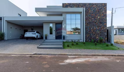 Casa para venda em Jardinópolis de 375.86m² com 5 Quartos, 5 Suites e 4 Garagens
