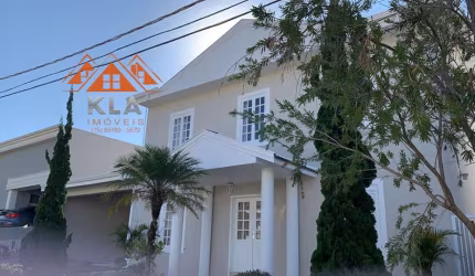 Casa de Condomínio para venda e aluguel em Itapeva de 205.00m² com 3 Quartos, 3 Suites e 4 Garagens