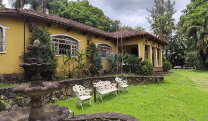 Casa para venda em Centro de 7047.00m² com 6 Quartos, 4 Suites e 10 Garagens