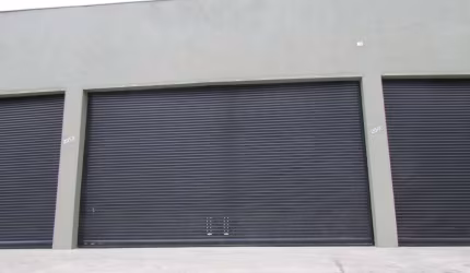 Sala Comercial para alugar em Jardim Sonia de 77.00m² com 2 Garagens