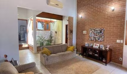 Casa de Condomínio para venda em Parque Terras De Santa Olívia de 233.00m² com 3 Quartos, 1 Suite e 4 Garagens