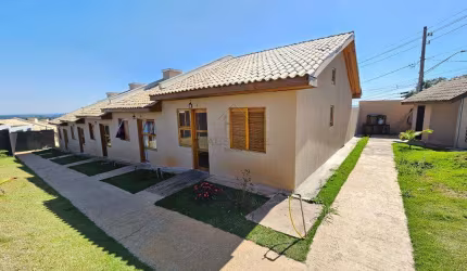 Casa de Condomínio para venda e aluguel em Jardim Monte Verde (caucaia Do Alto) de 47.00m² com 2 Quartos e 1 Garagem