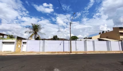 Casa para venda em Vila Harmonia de 709.00m² com 8 Quartos, 5 Suites e 13 Garagens