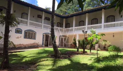 Sobrado para alugar em Sousas de 410.58m² com 6 Quartos, 5 Suites e 4 Garagens