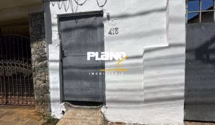 Casa para alugar em Vila Santos Dumont de 35.00m² com 2 Quartos
