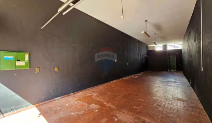 Imóvel Comercial para alugar em Vila Boaventura de 102.00m² com 2 Garagens