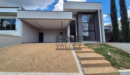 Casa de Condomínio para venda em Condomínio Porto Do Sol de 182.00m² com 3 Quartos, 3 Suites e 4 Garagens
