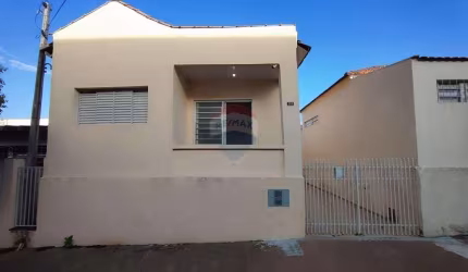 Casa para venda em Vila Guararapes de 88.24m² com 2 Quartos e 3 Garagens