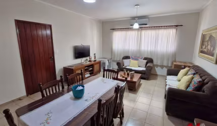 Casa para venda em Parque Residencial Lauriano Tebar de 163.00m² com 3 Quartos, 1 Suite e 2 Garagens