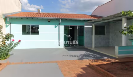 Casa para alugar em Parque Universitário de 115.00m² com 2 Quartos e 2 Garagens
