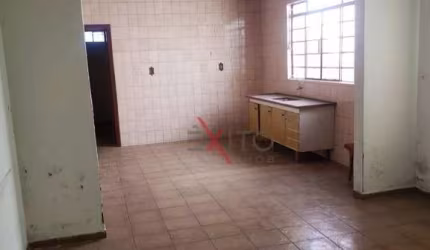 Casa para venda em Vila Vianelo de 176.00m² com 2 Quartos e 2 Garagens